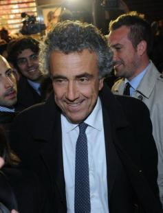 Fabrizio Barca arriva alla sezione di via dei Giubbonari